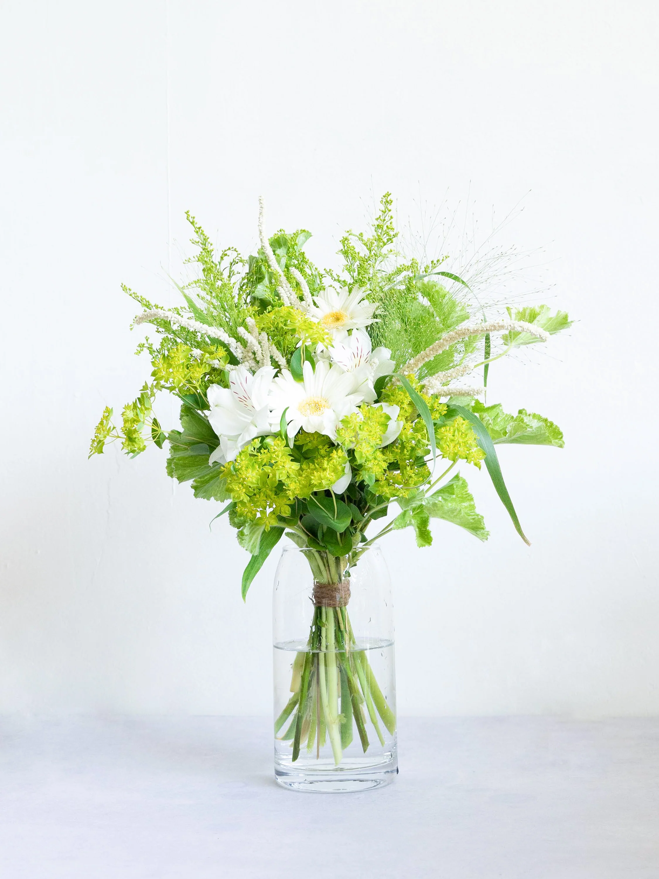 フローリストにおまかせ 季節の花束 M - グリーン&ホワイト - - Image 21