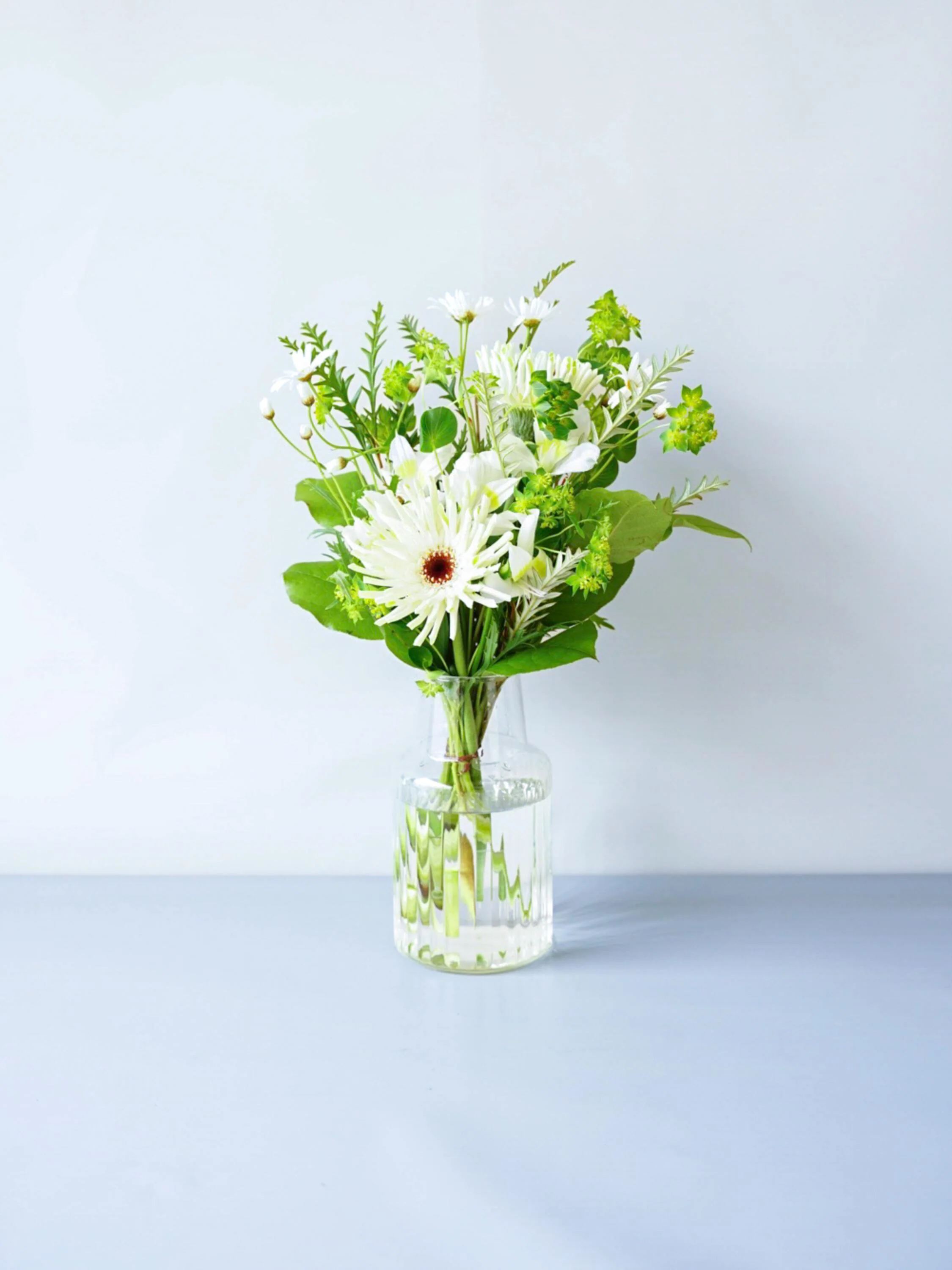 フローリストにおまかせ 季節の花束 M - グリーン&ホワイト - - Image 22