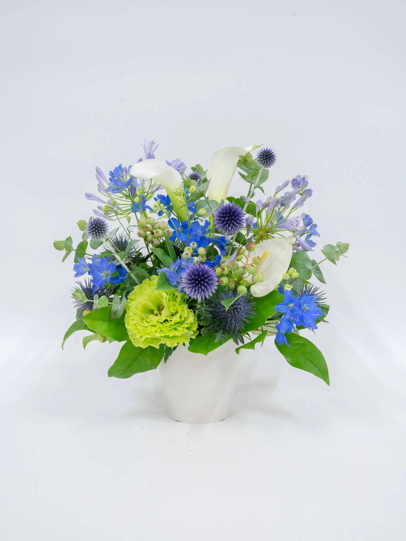 季節のおまかせ生花アレンジ M - ブルー - - Image 14