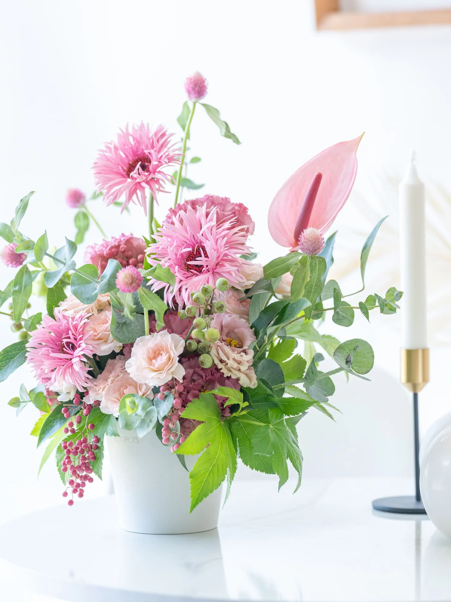 【誕生日ギフト】季節のおまかせ生花アレンジ M - ピンク - - Image 8